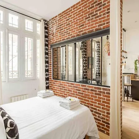 M2- Modern Loft In Le Marais, Bright And Comfortable Parigi