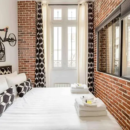 Appartamento M2- Modern Loft In Le Marais, Bright And Comfortable Parigi